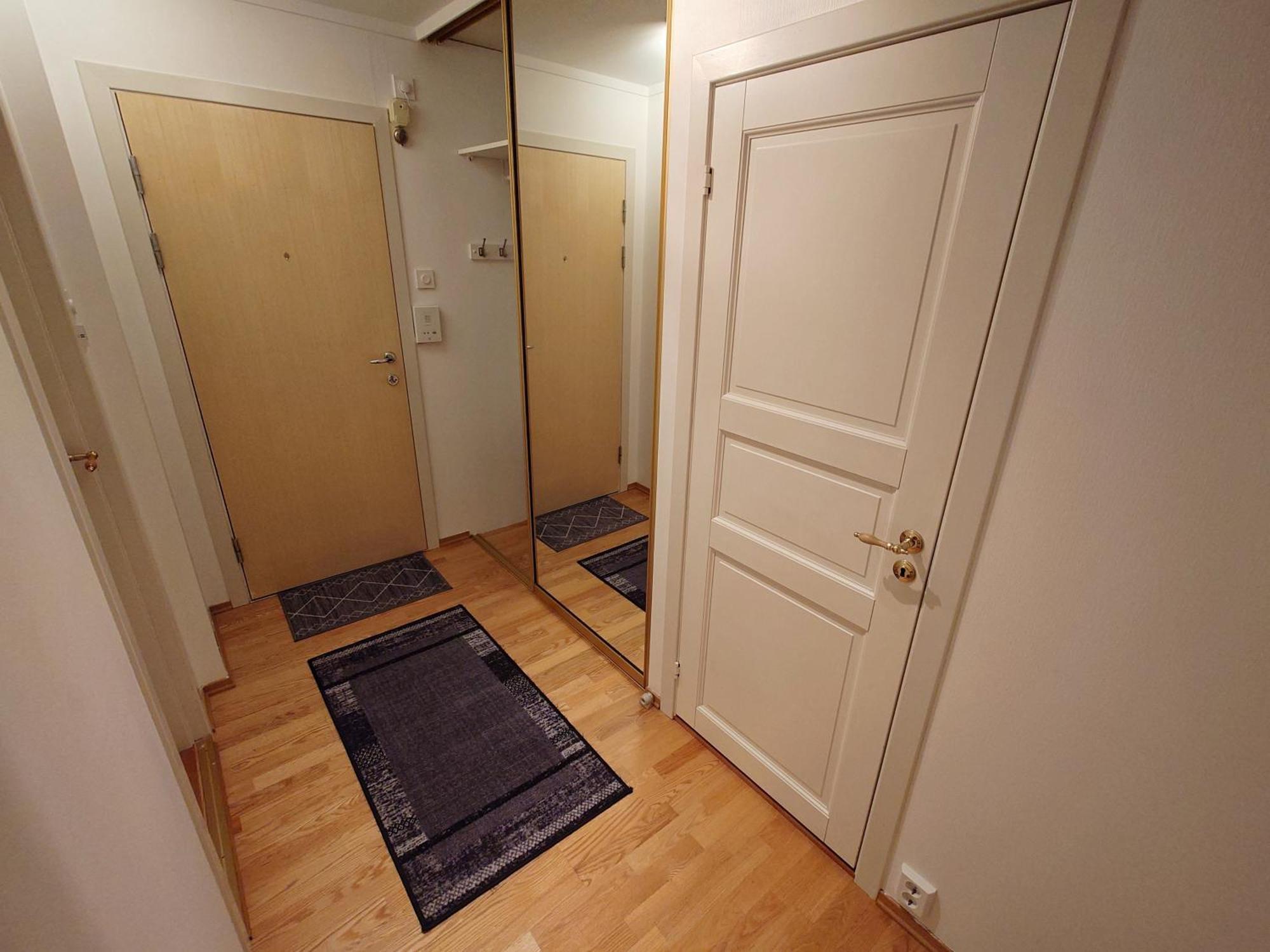 Sentrumsnaer Toppleilighet Pa 70m3 Med 22m3 Balkong Apartment