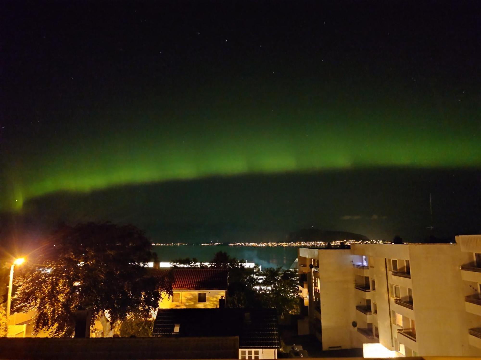 Apartment Sentrumsnaer Toppleilighet Pa 70m3 Med 22m3 Balkong Alesund